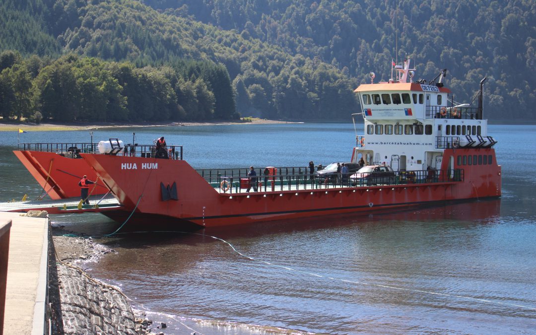 MOP inicia mantención programada de barcaza Hua Hum que recorre el lago Pirehueico en Panguipulli
