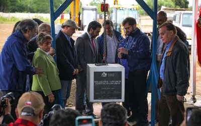 Presidente Gabriel Boric encabeza colocación de primera piedra del nuevo Hospital de Los Lagos