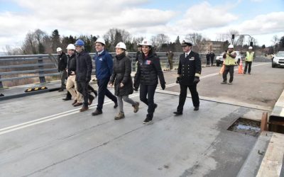 Ministro Fontaine anuncia que el 15 de agosto se realizará apertura provisoria del Puente Cau Cau