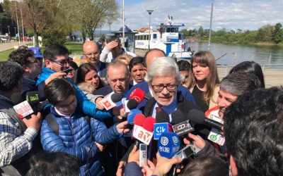 Ministro Fontaine anuncia que Puente Cau Cau tiene solución definitiva  y en 24 meses estará reparado