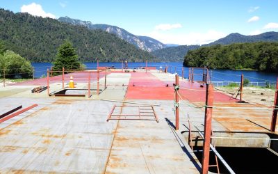 Avances en construcción de segunda barcaza para el Lago Pirehueico alcanzan un 30%