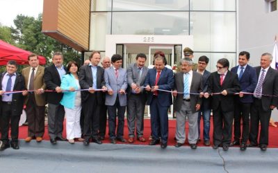 Autoridades y vecinos inauguran nuevo edificio Consistorial de Máfil construido por el MOP