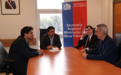 MOP Los Ríos y Facultad de Ciencias Económicas y Administrativas de la UACh firmaron convenio de colaboración