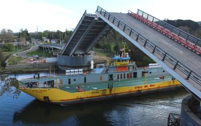 Un total de 33 embarcaciones han navegado por sector del puente Cau Cau, desde su puesta en uso provisorio