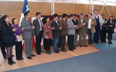 Liceo San Luis de Alba y vecinos de Estación Mariquina cuentan con nuevos gimnasios