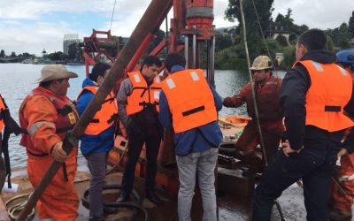 Inician sondajes en río Valdivia para diseño de ingeniería de nuevo puente Cochrane-Los Pelúes