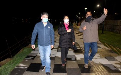 Antes de su puesta en servicio prueban con éxito nuevo sistema de iluminación en tramo 2 de Costanera de Valdivia