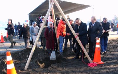 Autoridades y vecinos pusieron primera piedra del nuevo terminal de pasajeros de Niebla