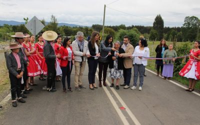 Inauguran asfalto en camino Piedras Moras-Los Maitenes, que mejora red vial en Los Lagos
