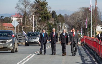 Presidente Piñera encabeza puesta en marcha de Puente Cau Cau en Valdivia