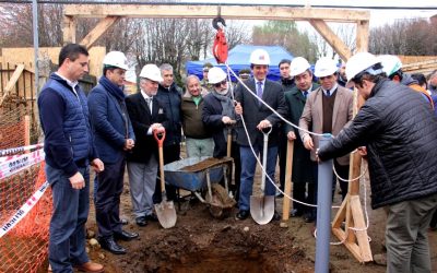 Con instalación de primera piedra inicia construcción del nuevo Edificio Consistorial de Mariquina