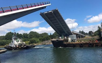 Embarcaciones Cruz del Sur, Tagua y Pontón Mejillones navegaron en quinta apertura programada del puente Cau Cau