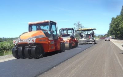 Avance en obra de repavimentación de la Ruta Río Bueno-Cayurruca alcanza un 43%