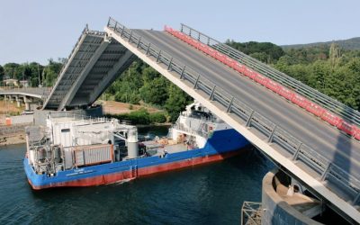 MOP realiza mañana viernes 4 de marzo, nueva apertura de puente Cau Cau para paso de dos embarcaciones