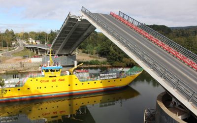 Este lunes 22 de noviembre se realiza nueva apertura del puente Cau Cau para el paso de una embarcación