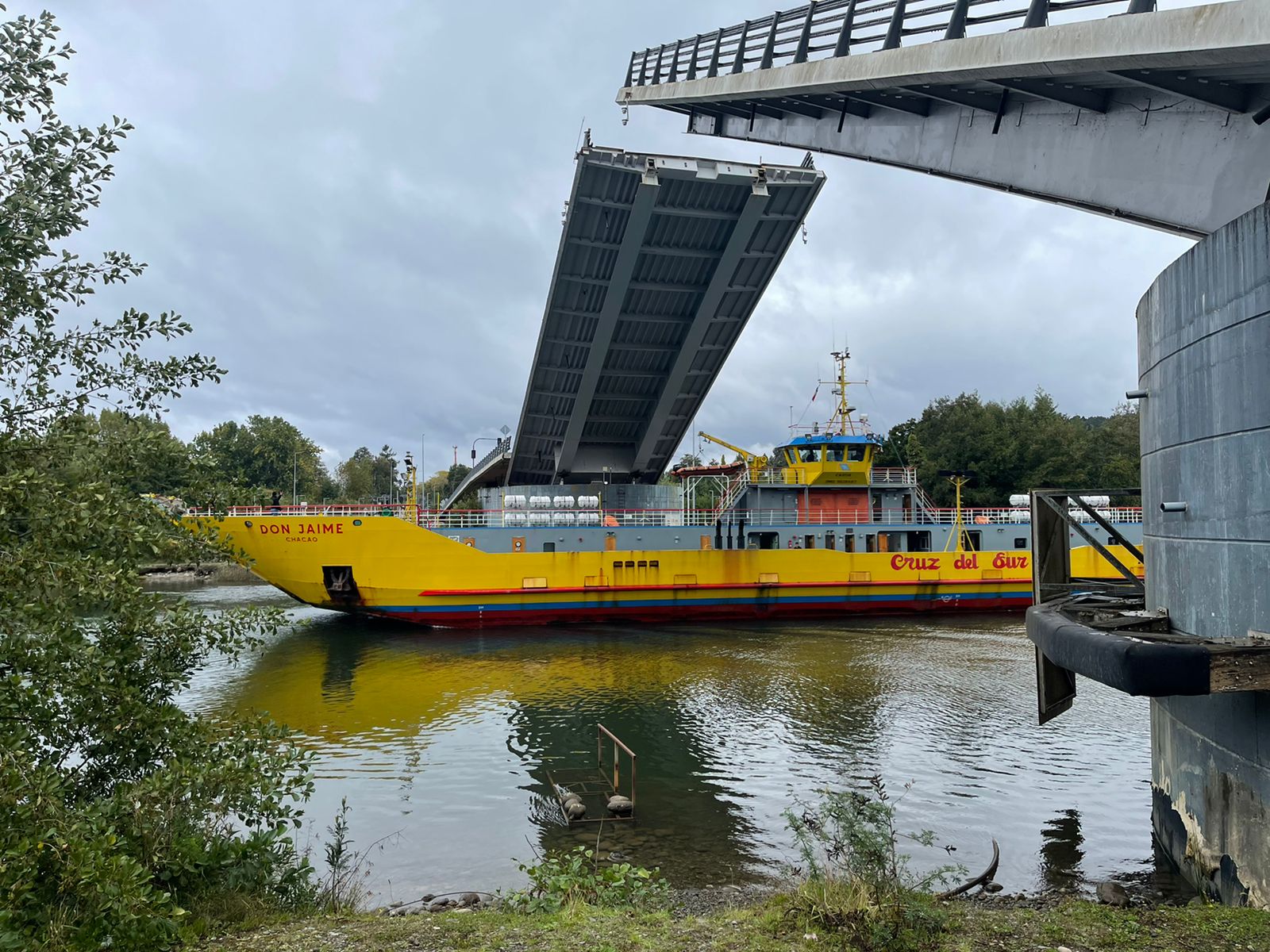 Para este sábado 18 de marzo se considera paso de ferry de empresa Cruz del Sur.