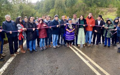Vecinos de El Nogal y Puringue Pobre en Mariquina inauguran 3 kilómetros de camino asfaltado