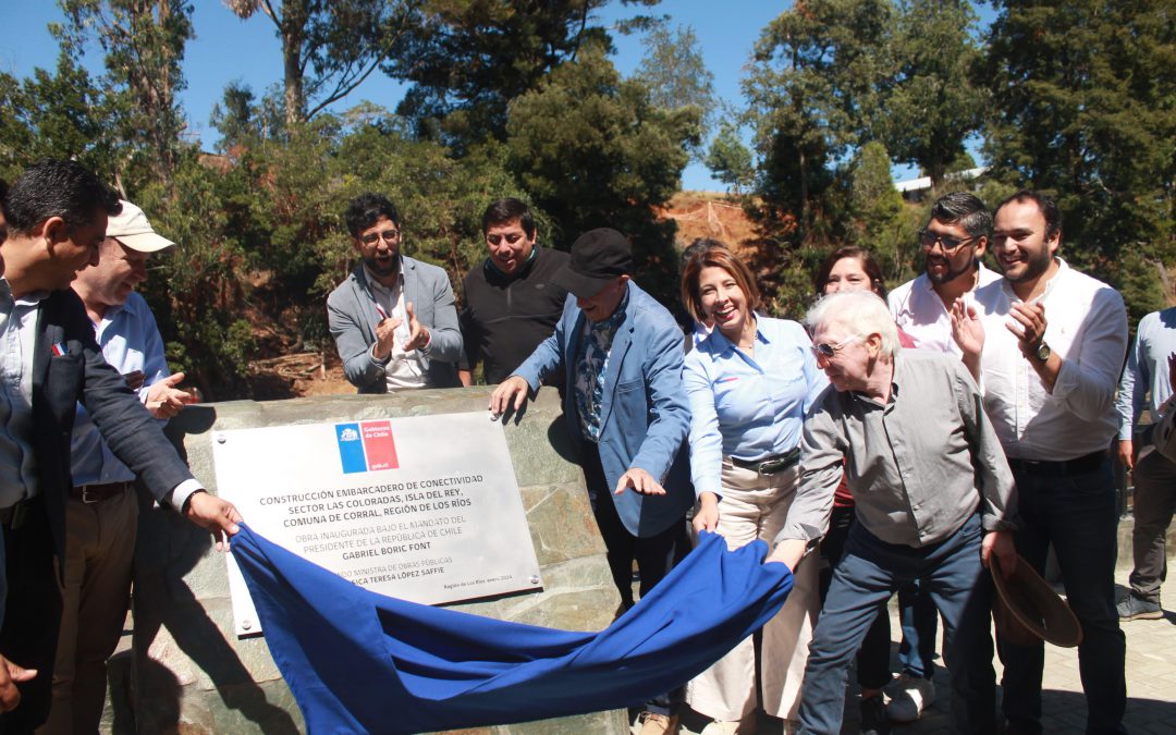 MOP inaugura moderno embarcadero Las Coloradas de Isla del Rey, en la comuna de Corral